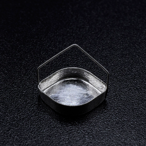 Platinum suspension crucible compatible with Perkin Elmer TG 8000